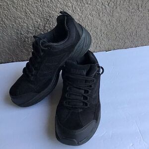 Brahma Steel Toe Shoes Men’s sz 7